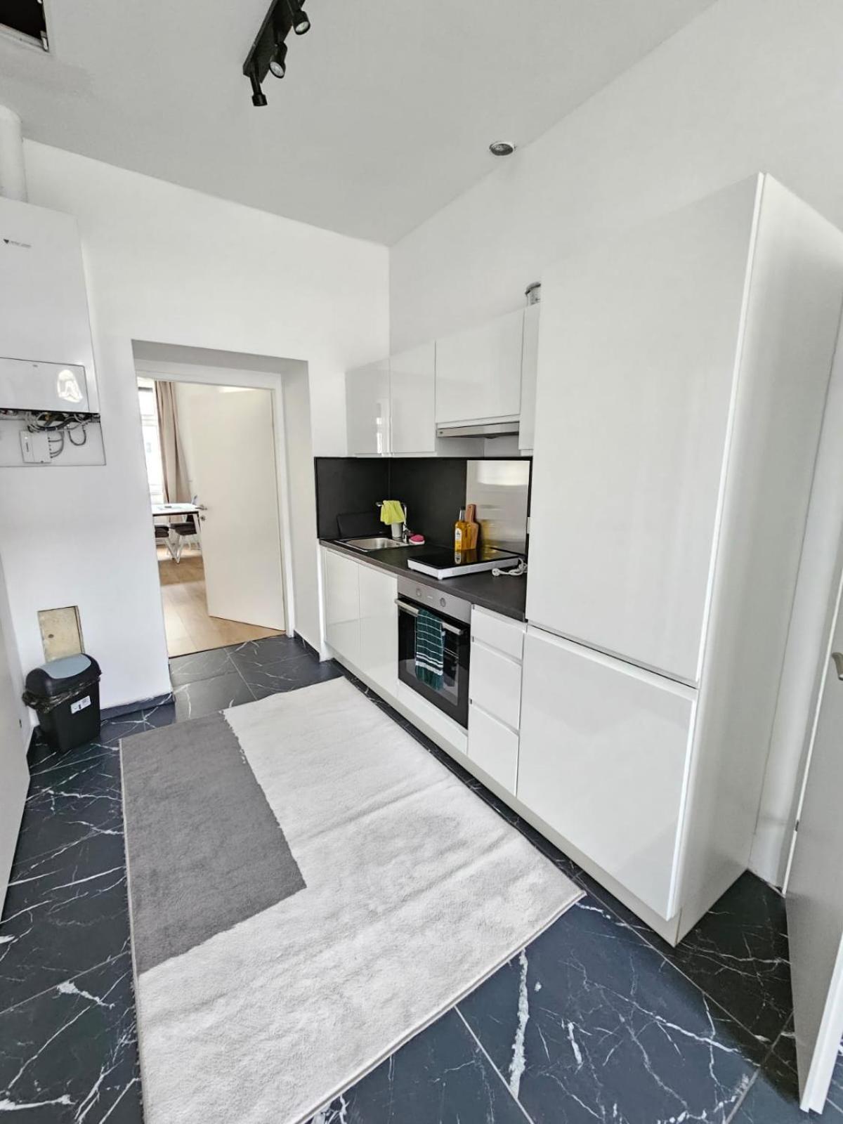 Cozy And Quit 1170 Vienna Apartment Luaran gambar